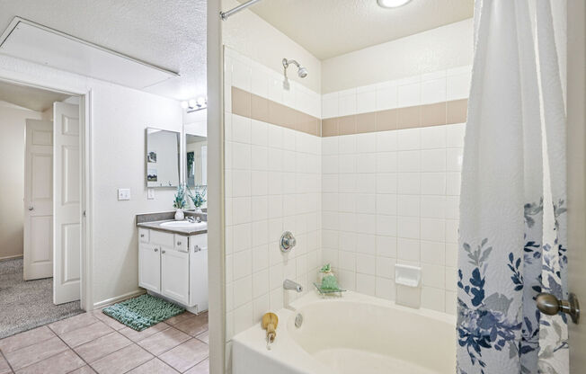 1 bed, 1 bath, 801 sqft, $1,225