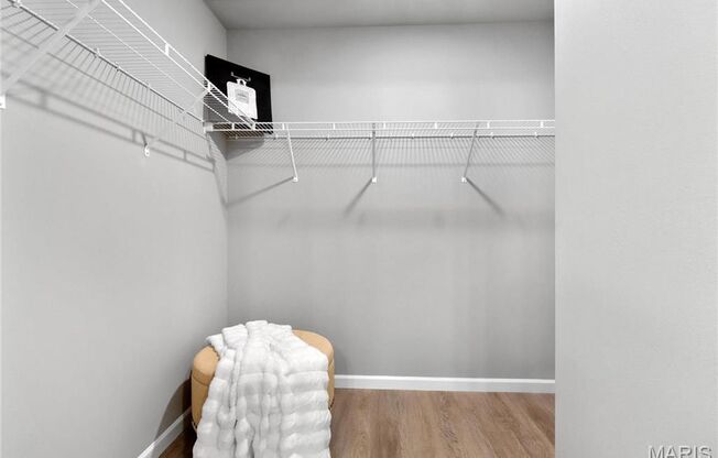 2 beds, 2 baths, 1,297 sqft, $2,200, Unit Biscayne Bay Place - 124