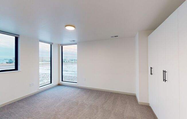 2 beds, 1 bath, 890 sqft, $1,180, Unit 1121-100
