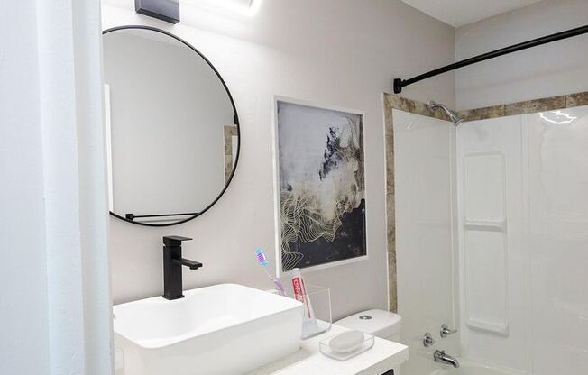 1 bed, 1 bath, 600 sqft, $1,259, Unit 2-15