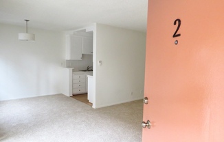 2 beds, 1.5 baths, $2,795, Unit 40-2