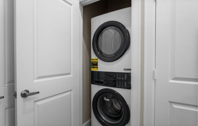 1 bed, 1 bath, 650 sqft, $1,300, Unit 402