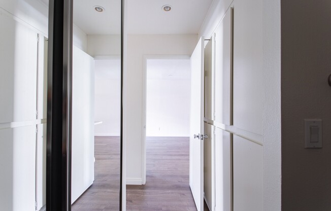 2 beds, 2 baths, 918 sqft, $3,595, Unit 101