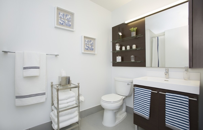 1 bed, 1 bath, 675 sqft, $4,426, Unit 640E