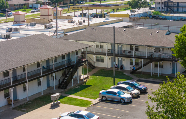 2 beds, 1 bath, 850 sqft, $975, Unit 84-210