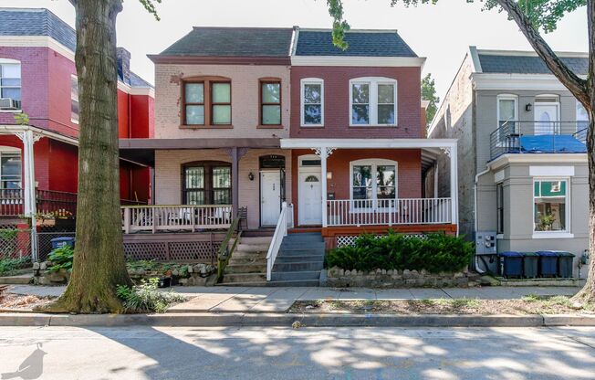 Classic Columbia Heights Row Home!