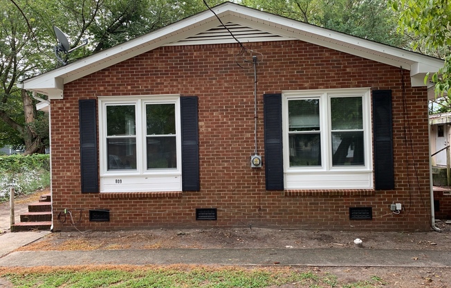 4 Bedroom - Like New Condition HUGE Remodel - Vouchers Accepted $1.00 October Rent Special