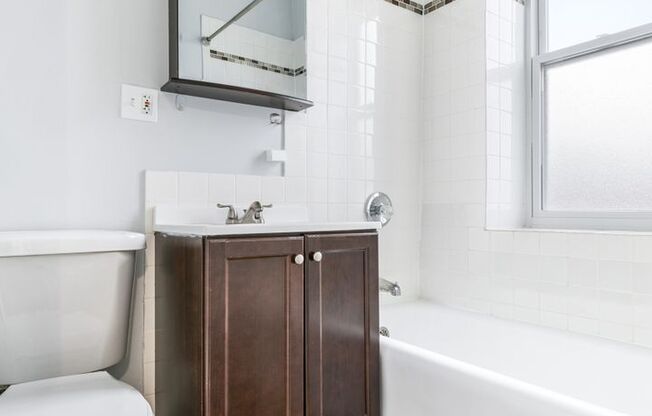 Studio, 1 bath, 278 sqft, $1,375, Unit 610