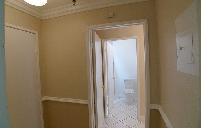 2 beds, 2 baths, 910 sqft, $2,695, Unit 514