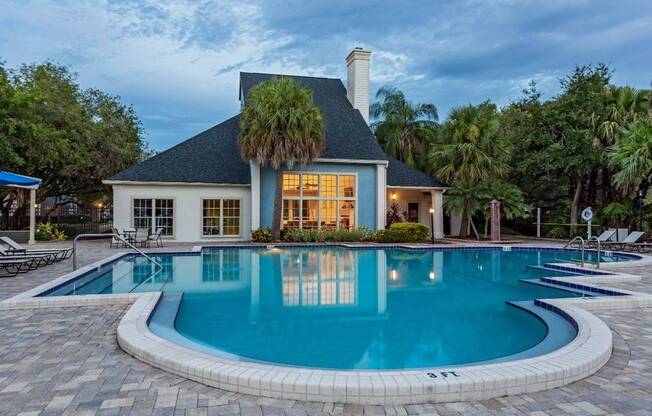 Bay Crossing | Tampa, FL | Resort-Style Pool