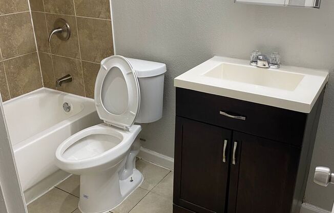 1 bed, 1 bath, 540 sqft, $1,100, Unit 103
