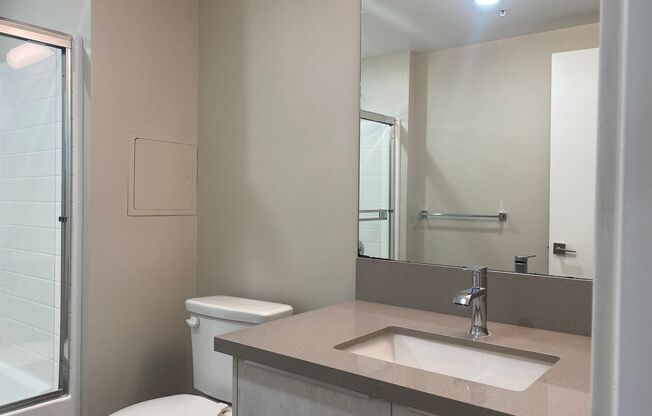 2 beds, 1 bath, 715 sqft, $2,600, Unit 11246-207