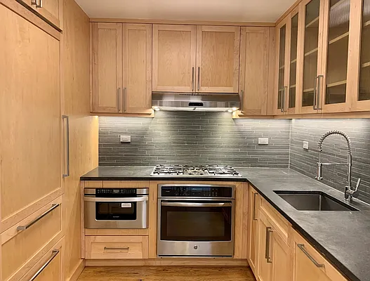 Studio, 1 bath, $13,995, Unit 13F