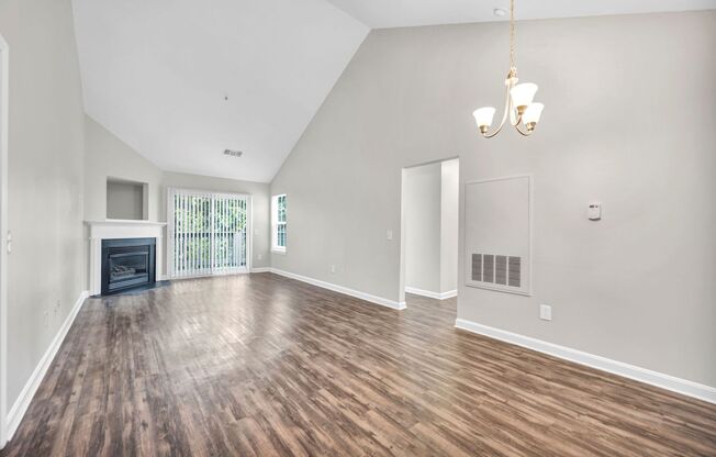 2 beds, 1 bath, 1,024 sqft, $2,245, Unit 10-19