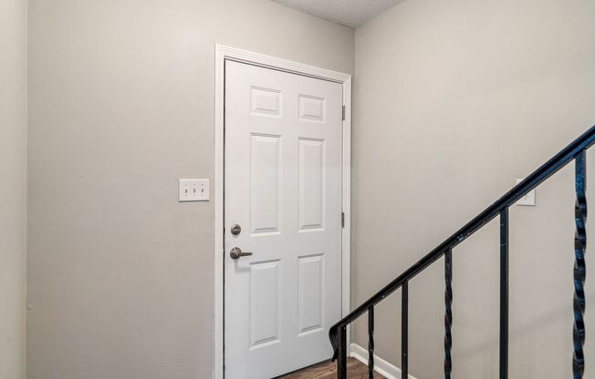 3 beds, 2.5 baths, 1,490 sqft, $1,650, Unit 5402