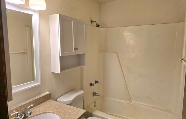 1357 Meadowcreek Dr.