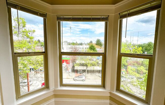 1 bed, 1 bath, 410 sqft, $1,895, Unit 402