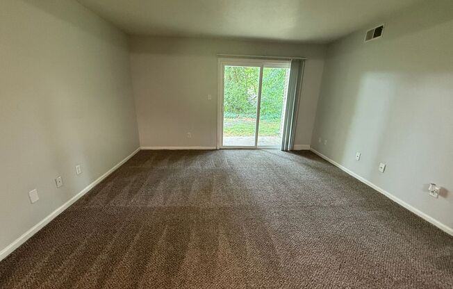 1 bed, 1 bath, 646 sqft, $785, Unit 358C