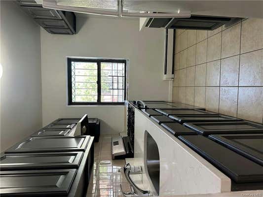 3 beds, 1 bath, 1,064 sqft, $3,464, Unit 3