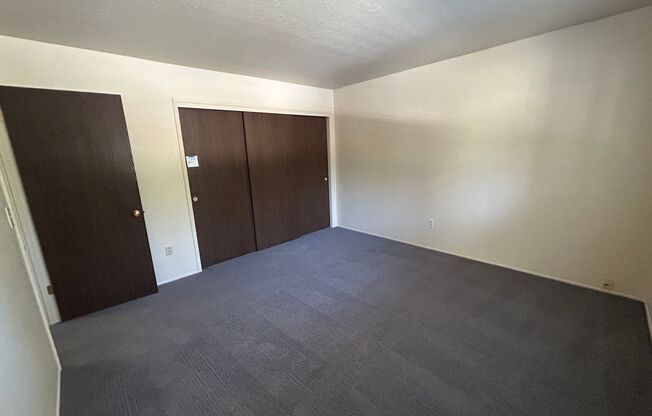 2 beds, 1 bath, 1,000 sqft, $2,100