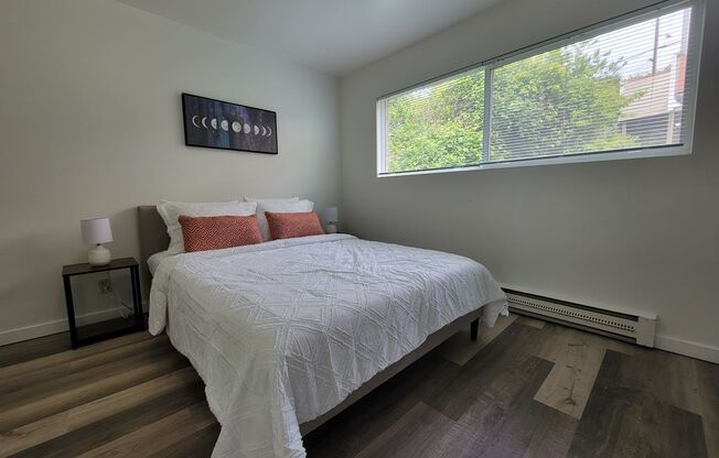 1458 S COLUMBIAN WAY