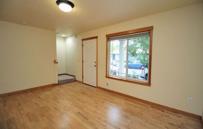 2 Bed/1 Bath Sellwood-West Moreland Home
