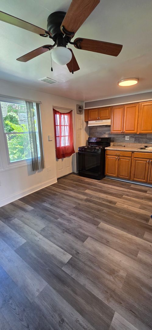 3 Bedroom Townhome Minutes From Towson Town Center!