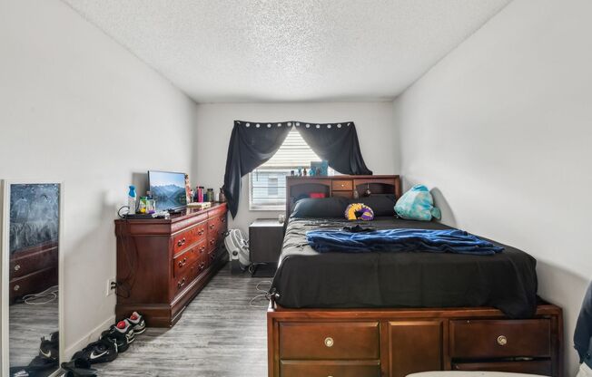 2 beds, 2 baths, 1,125 sqft, $1,650, Unit 7