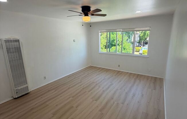 831 OPAL DR