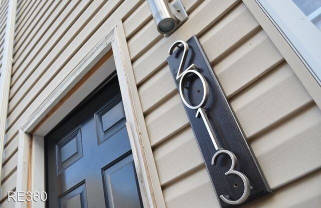 2013.5 Gregory St South Side Slopes