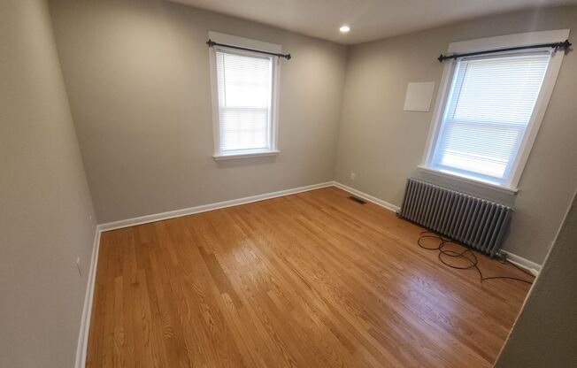 2 beds, 1 bath, $1,995, Unit Unit 1