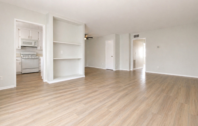 2 beds, 2 baths, 1,100 sqft, $2,398, Unit 114