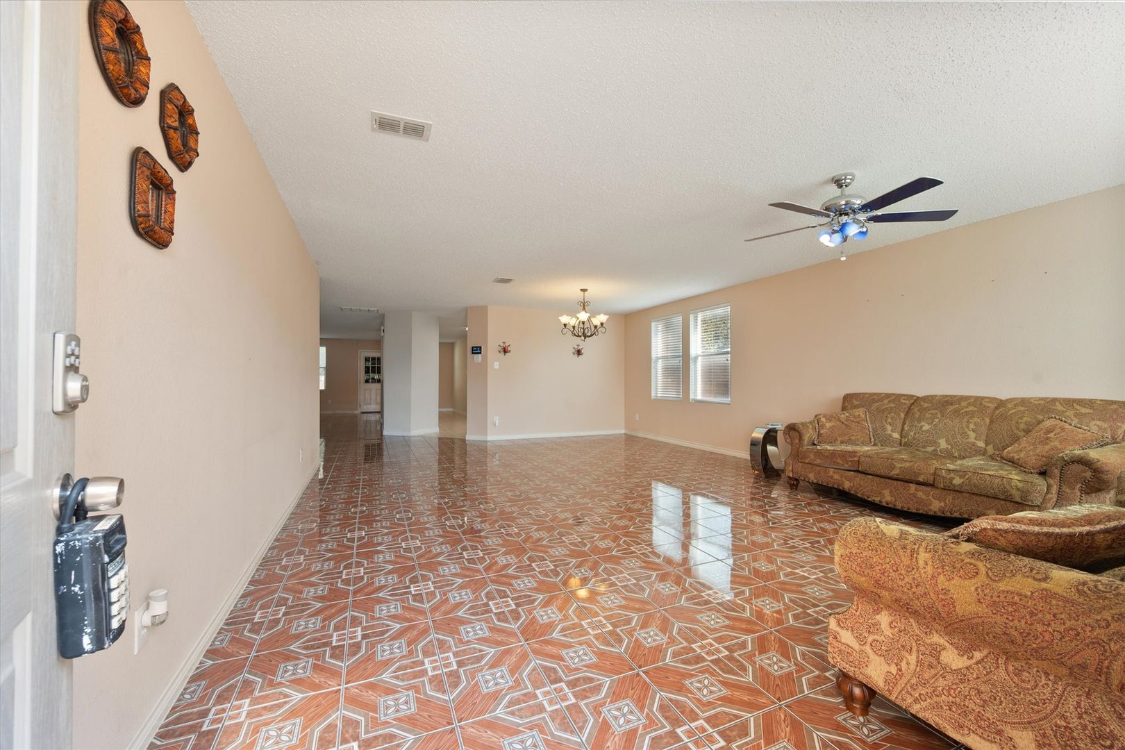 Welcome to 511 Travis Ranch Trail in Arlington!
