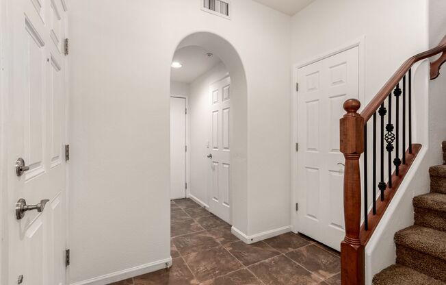 2 beds, 2 baths, $2,900, Unit # 1076