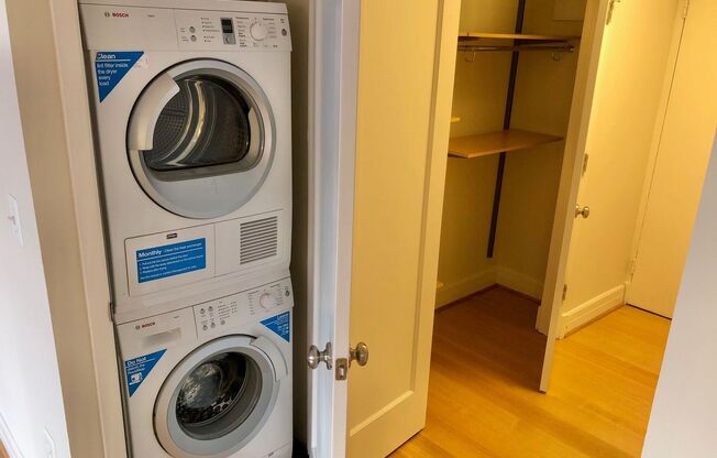 Studio, 1 bath, 440 sqft, $2,275