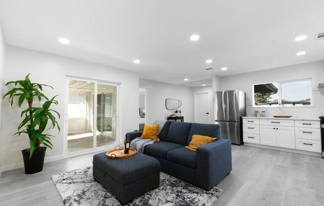 Charming Remodeled Home in Clairemont! Open Sat July 19th 10am-12pm