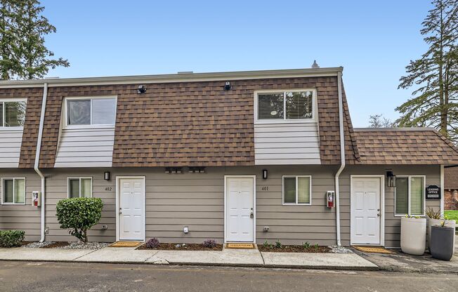 2 beds, 1.5 baths, 1,000 sqft, $2,449, Unit 404