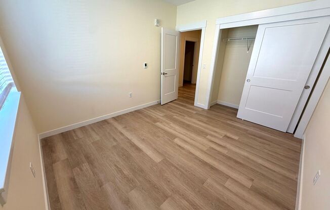 2 beds, 1 bath, 1,005 sqft, $1,875, Unit F204