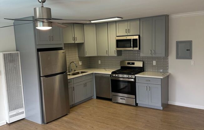 1 bed, 1 bath, 710 sqft, $2,395, Unit 242