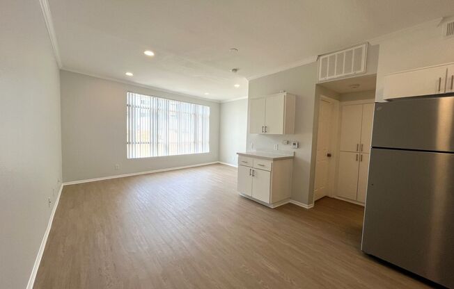 Studio, 1 bath, 500 sqft, $1,748, Unit 211