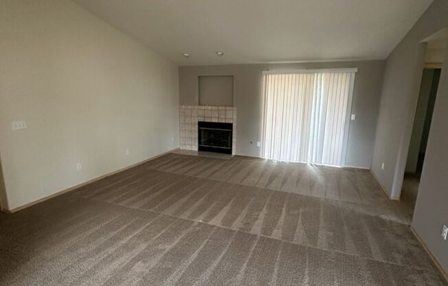 Ranch, 2 Bedroom + Bonus Room / Office.