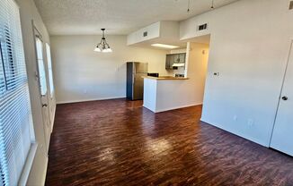 2 beds, 1 bath, $1,100