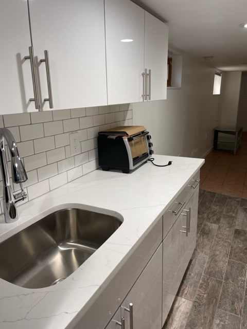 22 48 43 ST
