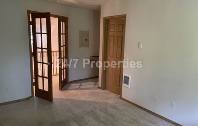 1 bed, 1.5 baths, 995 sqft, $1,575, Unit 18757