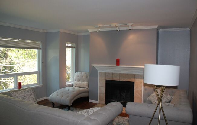 Gated Condo 2 bedroom 2 bath with no stairs!