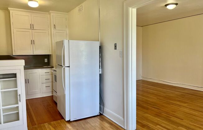 1 bed, 1 bath, 634 sqft, $1,375, Unit 301