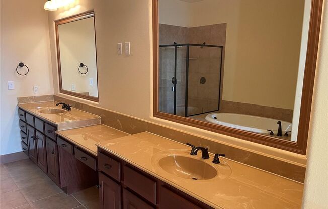 2 beds, 2.5 baths, $2,900, Unit # 401