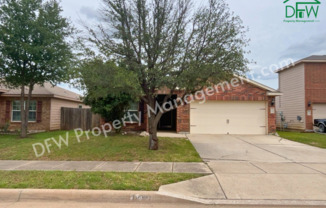 Spacious and Modern 3BR/2BA Home with Island Kitchen - Available for Lease in Fort Worth, TX