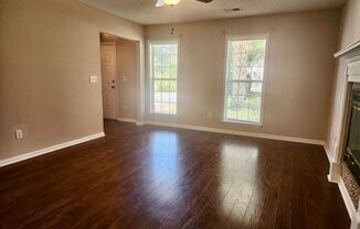 4 beds, 2.5 baths, $3,300