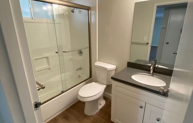 Leu - 1300 Palos Verdes Dr.